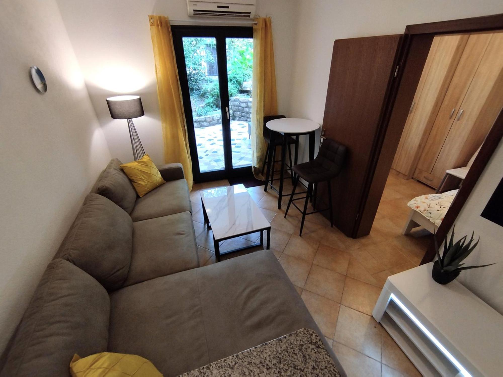 Apartments Zezelj Sveti Stefan Εξωτερικό φωτογραφία