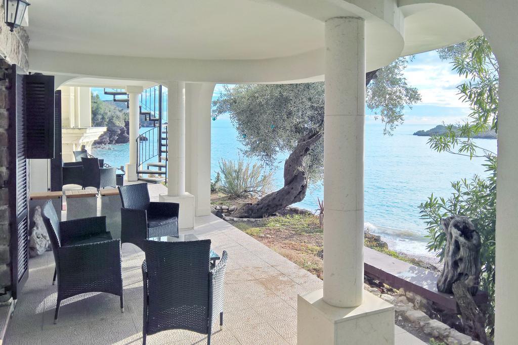 Apartments Zezelj Sveti Stefan Εξωτερικό φωτογραφία