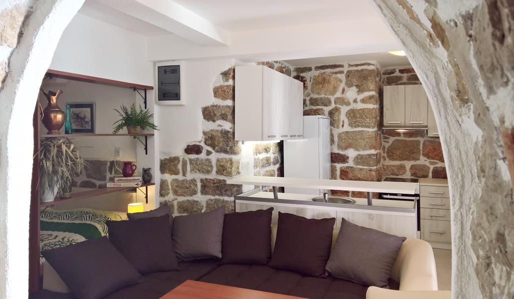 Apartments Zezelj Sveti Stefan Εξωτερικό φωτογραφία